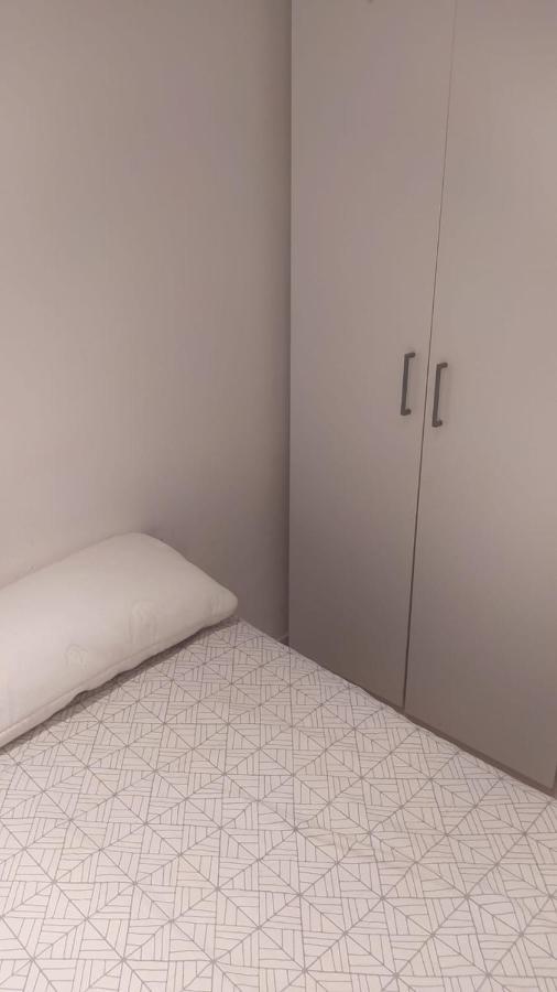 Apartamento 2 Dormitorios Cerca De Manuel Becerra Madrid Exterior foto